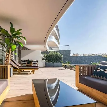 Lujoso Y Amplio Apartamento Con Frente Al Mar Daire Estepona
