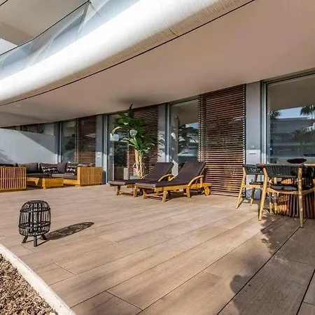 Lujoso Y Amplio Apartamento Con Frente Al Mar Daire Estepona